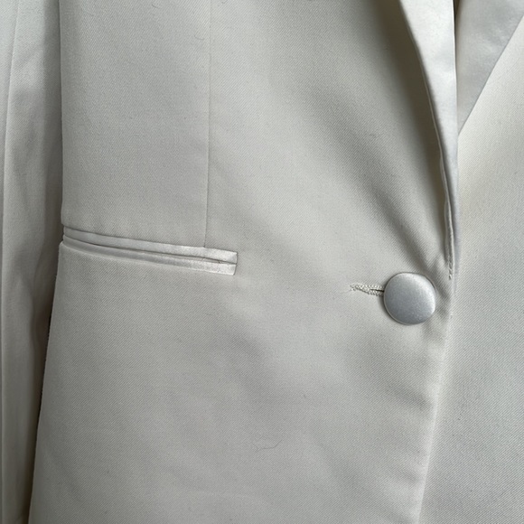 H&M White Blazer. Size 4. - Picture 6 of 11